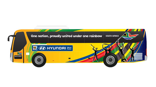 Los 32 autobuses de las selecciones del mundial y sus slogans