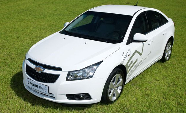 GM desarrolla el Chevrolet Cruze eléctrico