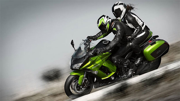 Kawasaki presenta su sport touring Z1000SX