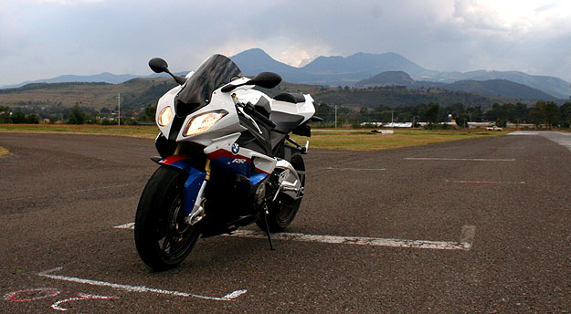 BMW  S1000RR  2010 a prueba