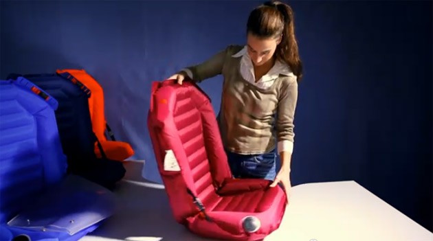 Autoasiento completamente inflable para niños