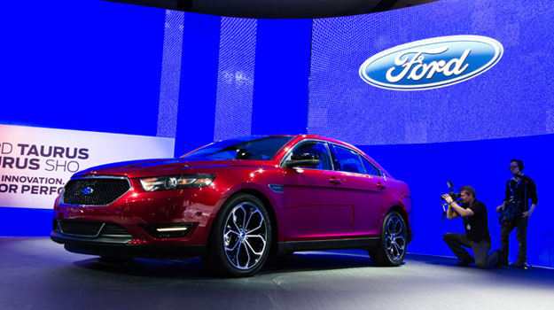 Ford Taurus y Taurus SHO 2013 debutan en Nueva York