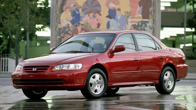 Honda llama a revisión a 833 mil vehículos por problemas en la bolsa de aire