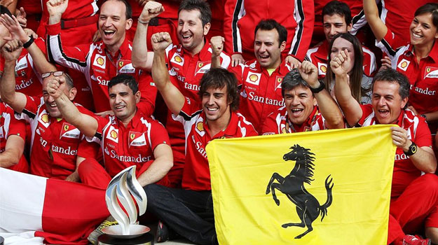 Fernando Alonso triunfa en Silverstone 2011