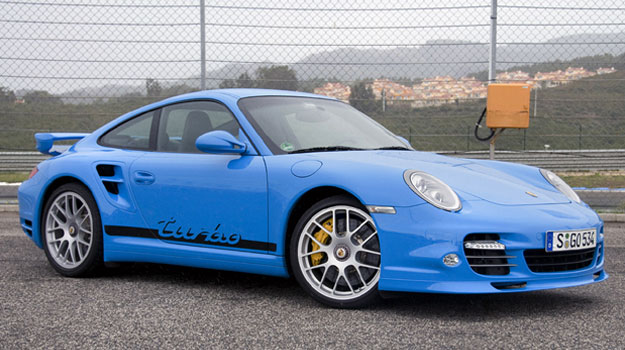 Llamado a revisión de más de 1700 vehículos Porsche 911