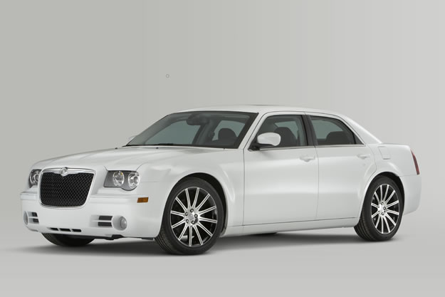 Chrysler presenta las versiones S6 y S8 del 300