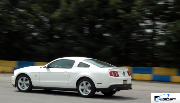 Ford Mustang GT 2010 a prueba