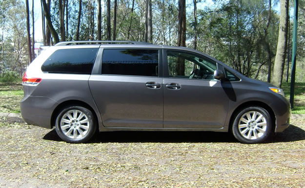 Toyota Sienna 2011 la minivan favorita
