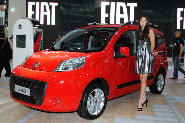 Fiat Qubo utilidad para la familia y el trabajo en el Salón de Buenos Aires