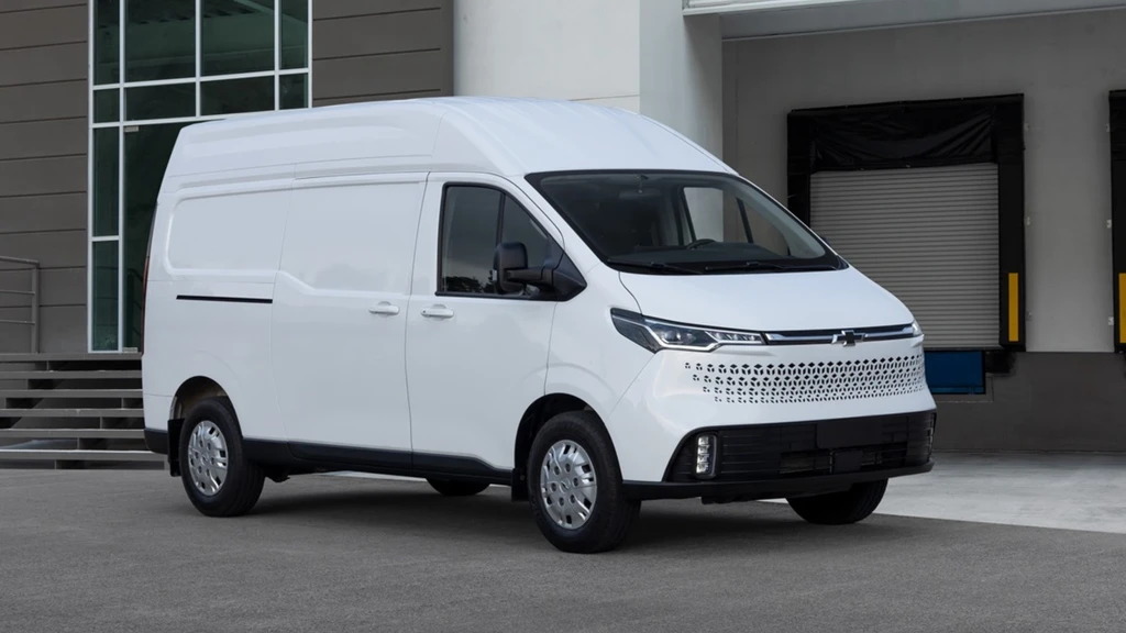 Chevrolet Express Max 2025, su nueva de carga