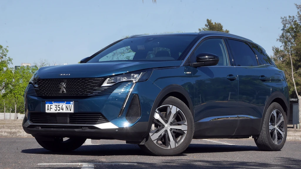 Peugeot 3008 Hybrid4, una vara muy alta entre los SUV - LA NACION