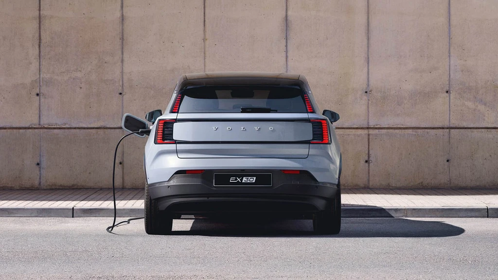 Volvo le dice que si a los enchufes de Tesla en Norteamérica