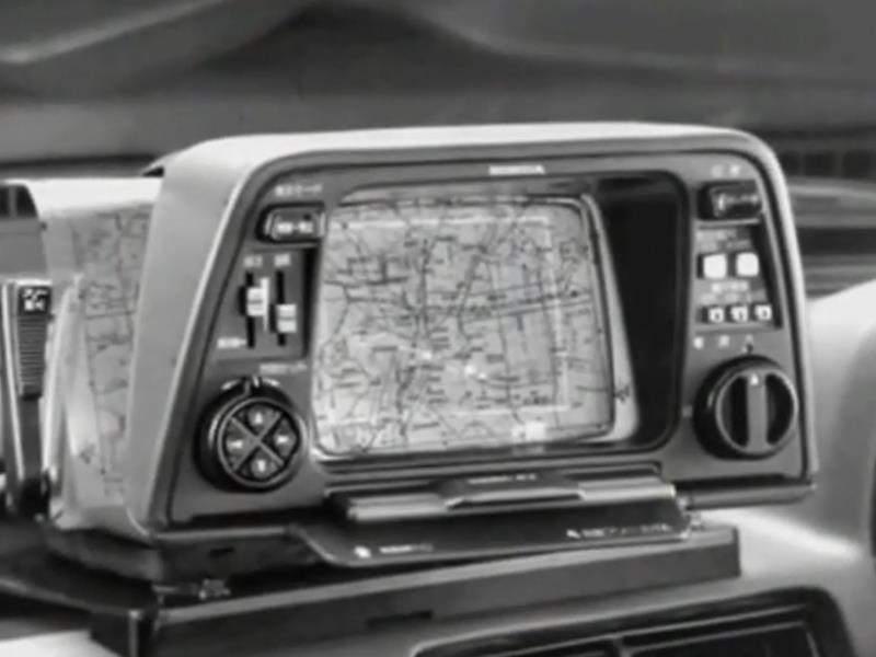 Pioneros olvidados: el primer coche con navegador GPS