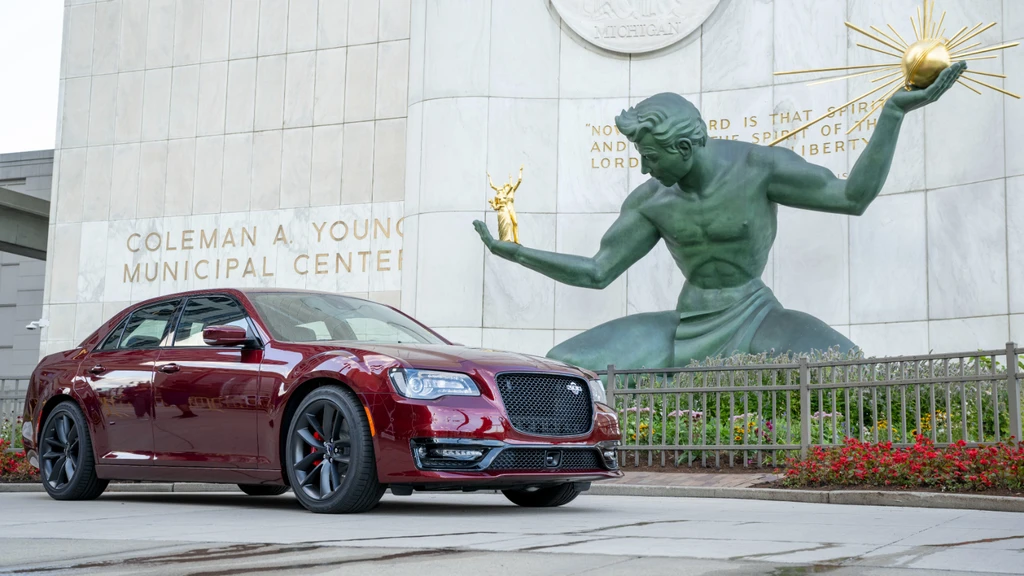 El último baile del Chrysler 300