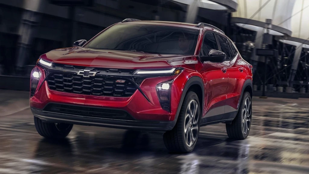 Chevrolet Trax 2024 llega a México para rivalizar contra Mazda CX30