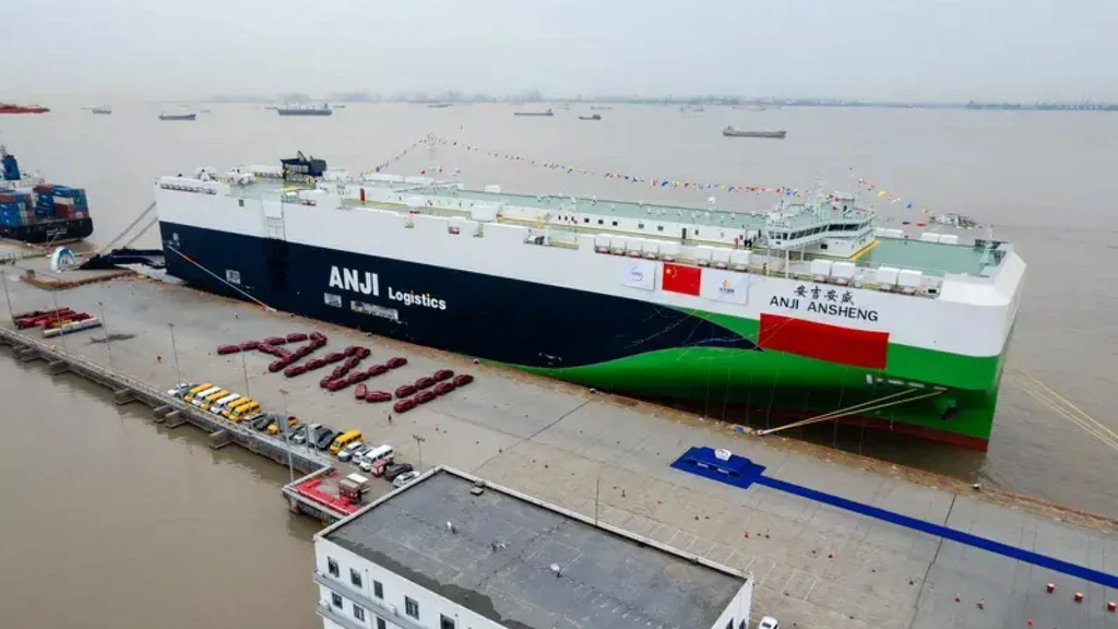 ¿Quién gana en la pelea por tener el buque RoRo más grande: BYD o MG?