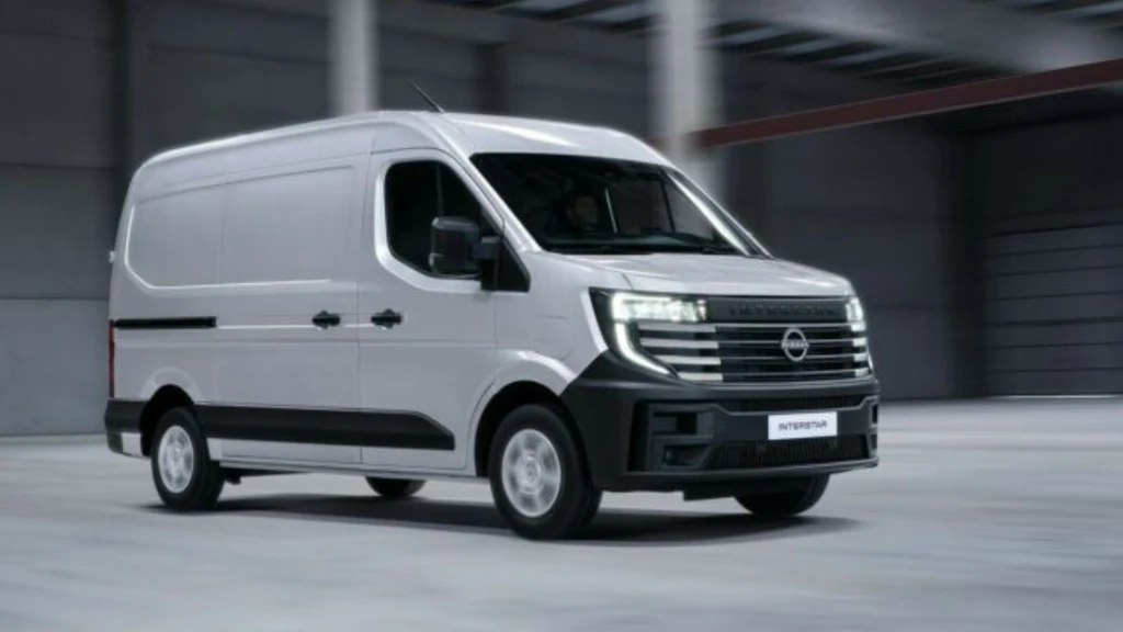 Nissan Interstar 2025, el clon 