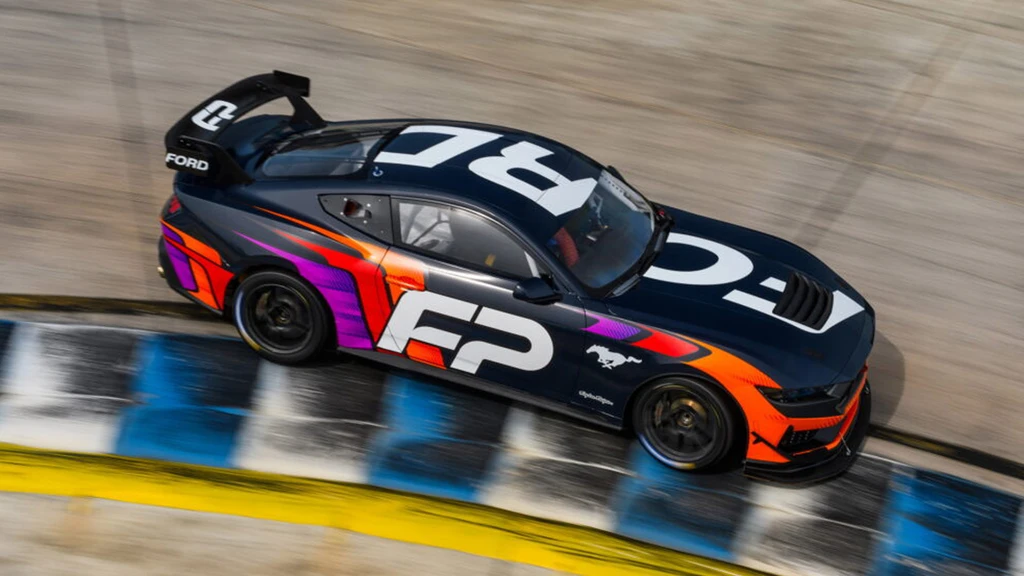 Ford Mustang GT4, otra versión del ponycar hecha para la competición