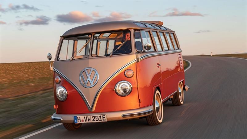 Arte Civil Inscribirse Volkswagen lanza un kit para volver eléctrica su Combi clásica