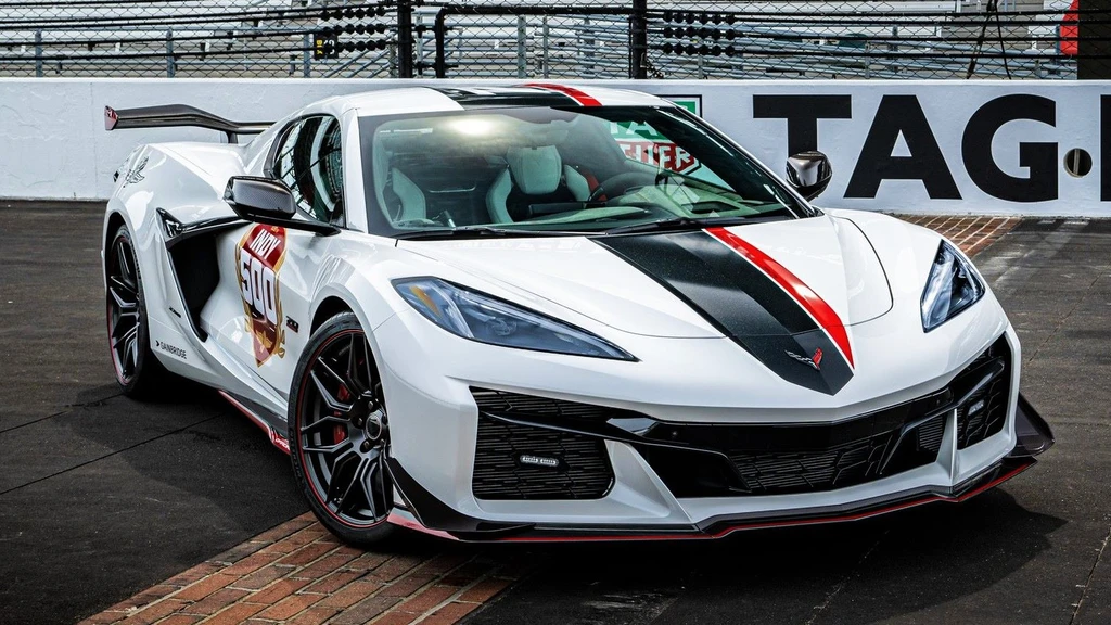 Chevrolet Corvette Z06 70th Anniversary Edition es el Pace Car de las