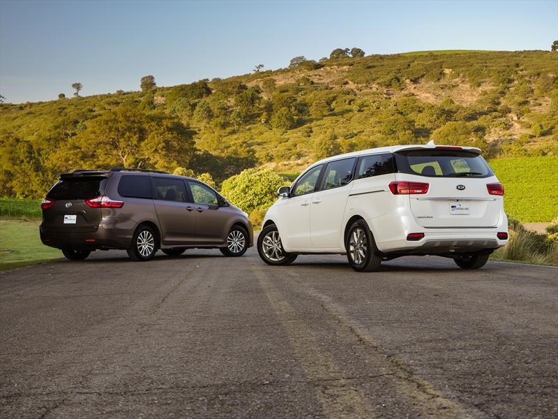 Toyota Sienna vs KIA Sedona