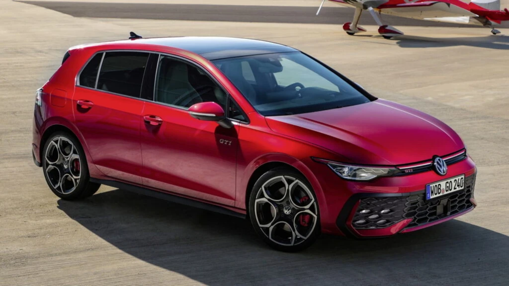 Nuevo Volkswagen Golf GTI 2025, más agresivo, potente y tecnológico