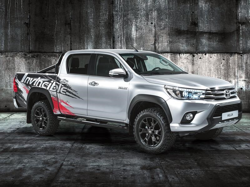 Toyota Hilux Invincible 50 Debuta