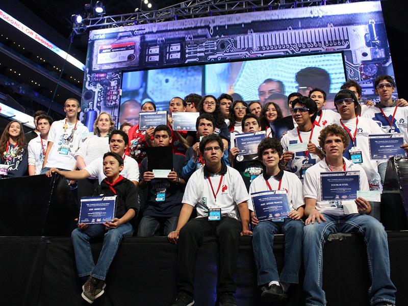 OffSeason del campeonato mundial de robótica FIRST se lleva a cabo en