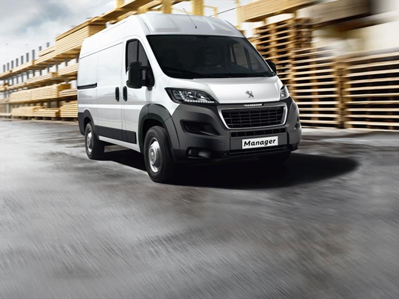 Пежо боксер где. Peugeot Boxer 4. Пежо боксер 2021. Пежо боксер 4x4 новый. Peugeot Boxer 4x4 Dangel.