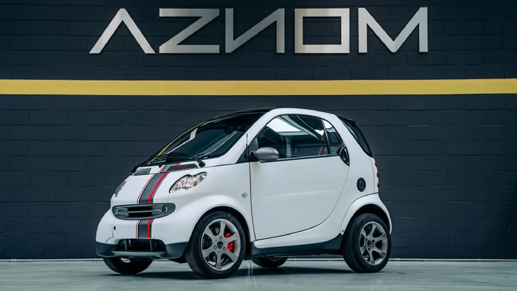 Aznom Revives Smart Fortwo