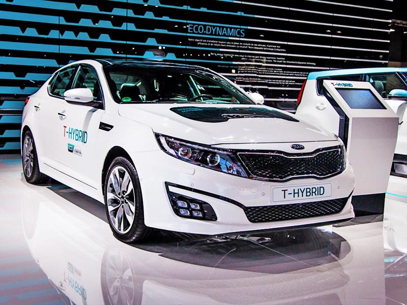 Kia Optima T-Hybrid: Estreno Oficial En París