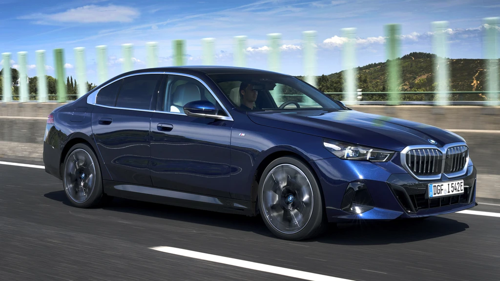Nuevo BMW Serie 5 Sedán es galardonado como uno de los sedanes más ...
