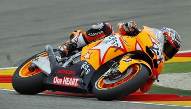 MotoGP: Stoner y un domingo de gloria