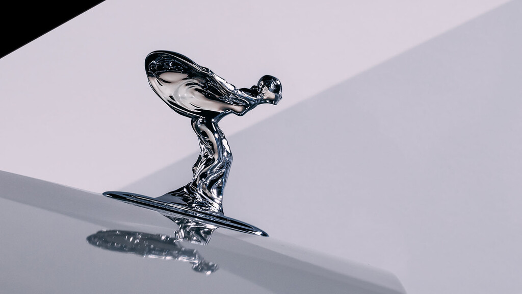 Rolls Royce rediseña al Espíritu del Éxtasis para su era eléctrica