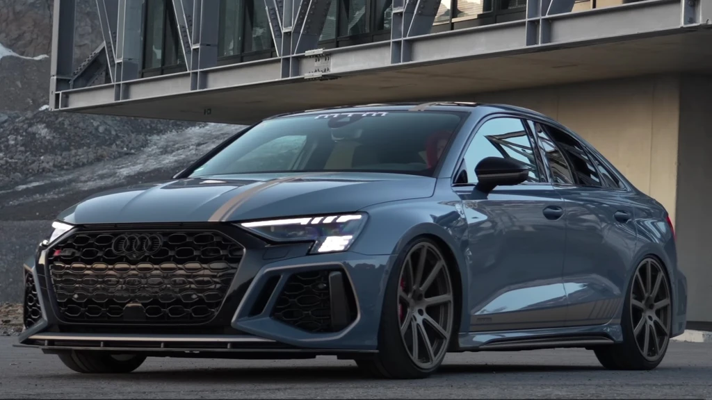 Audi RS3 supera i 650 CV e accelera fino a 300 km/h