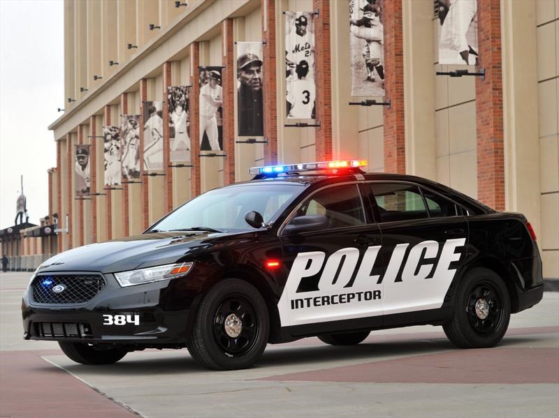 Ford Police Interceptor es el vehículo policial más rápido de EU