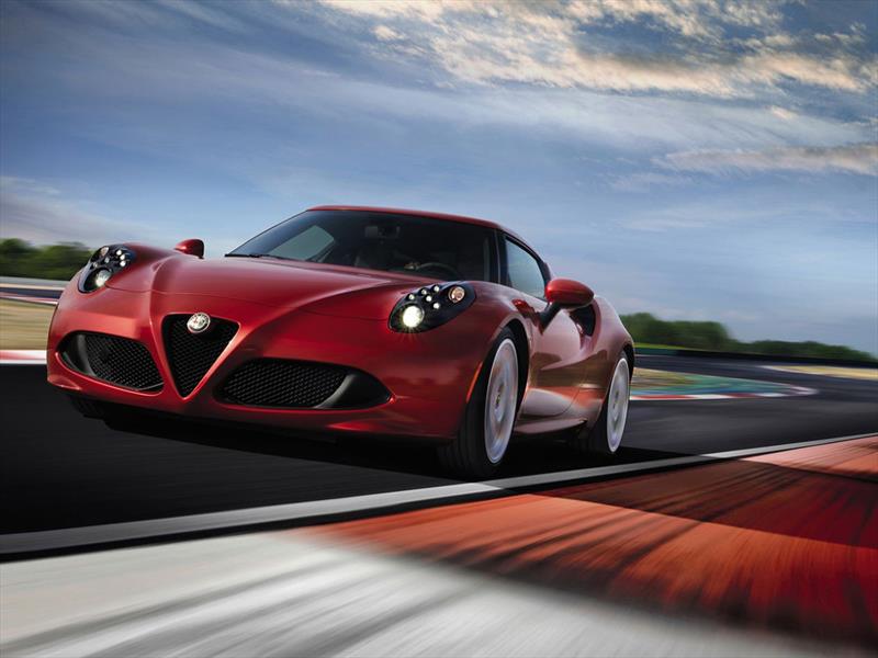 Alfa Romeo 4C es el “Auto Motor Und Sport Best Car 2014”