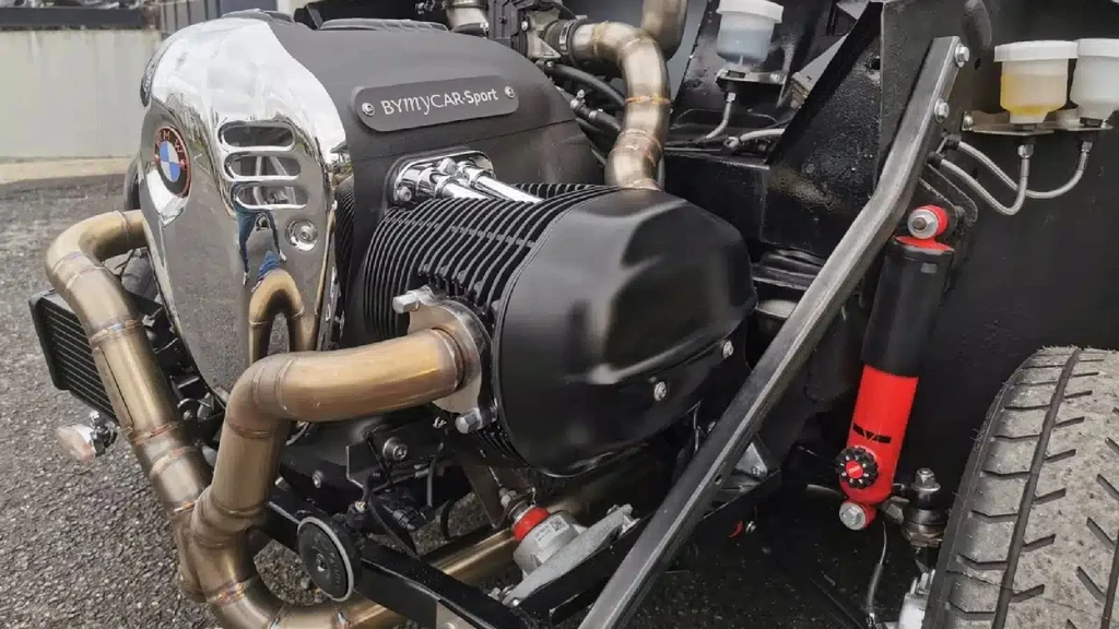 Mini clásico recibe el motor de una BMW R18