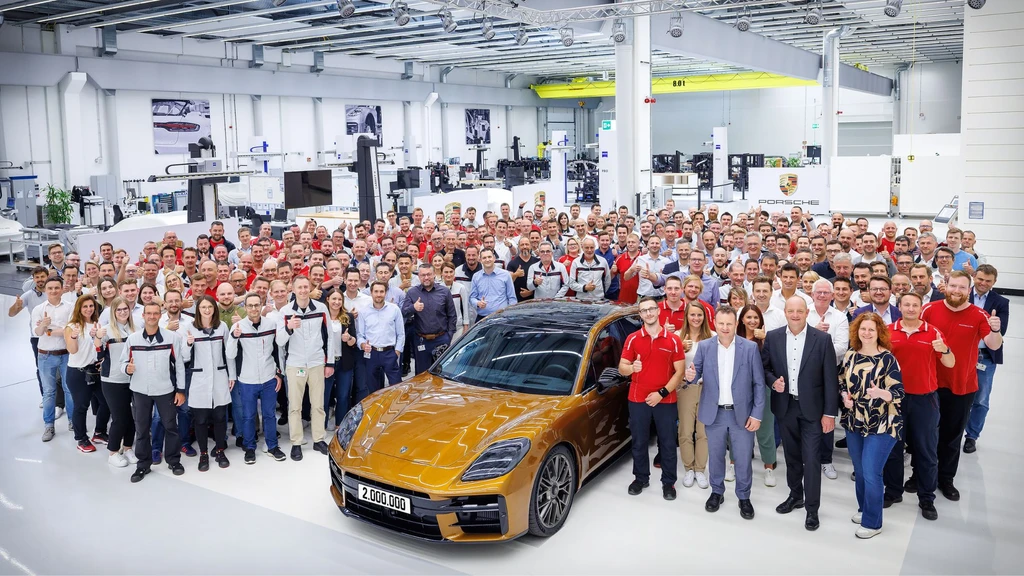 Verwunderlich La Autozentrum Leipzig Bild
