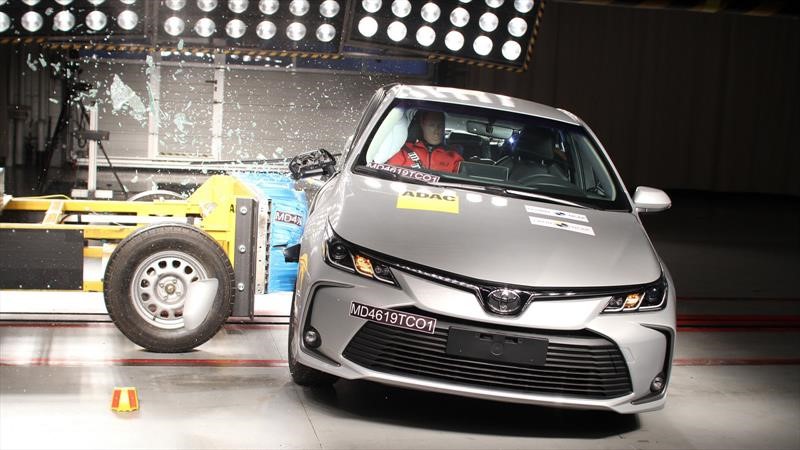 Latin Ncap Cinco Estrellas Para El Nuevo Toyota Corolla Sed N