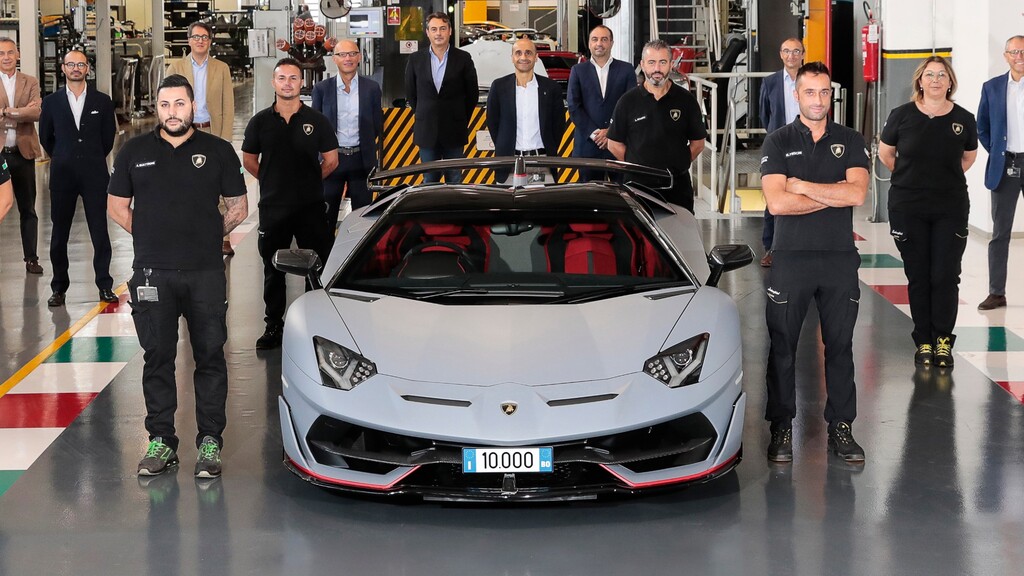 Lamborghini fabrica la unidad  del Aventador