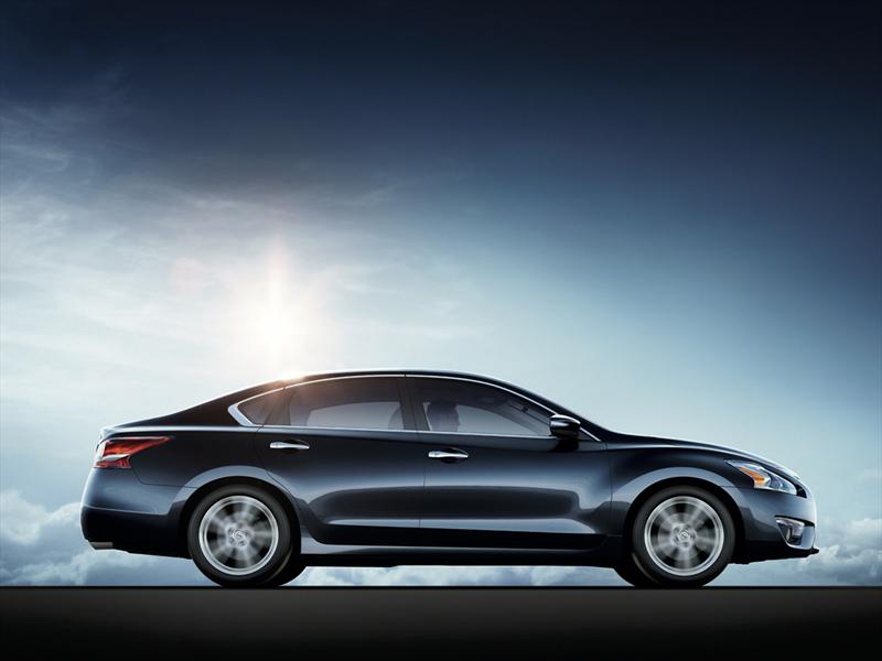 Nissan Altima 2013 recibe 5 estrellas de NCAP