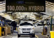 Ford produce la Escape Híbrida número 100,000