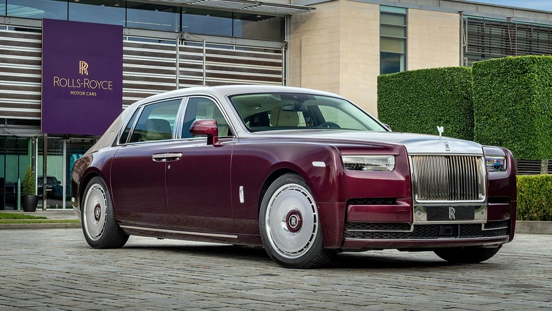 Rolls-Royce sorprende con otra de sus creaciones únicas : Phantom Hummingbird