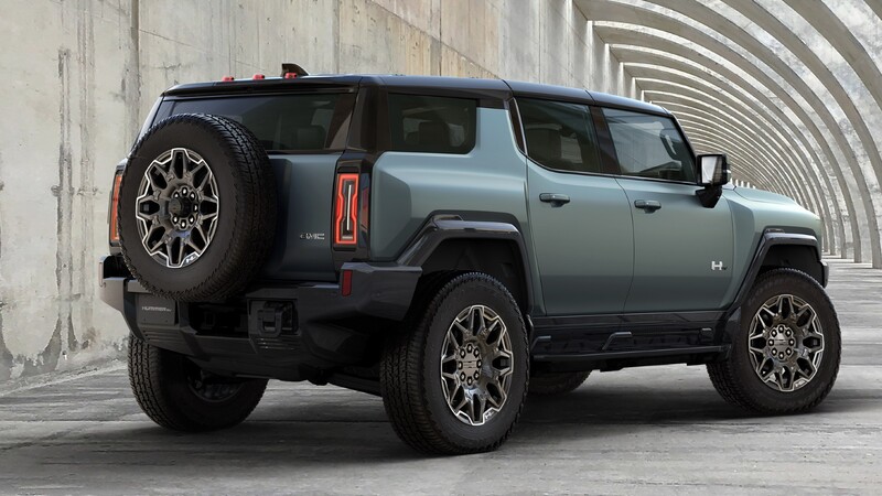 GMC Hummer EV SUV 2024, el favorito de Schwarzenegger vuelve con las pilas puestas