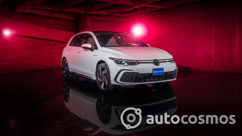 Premios Autocosmos 2023: Volkswagen GTI es el mejor compacto del año
