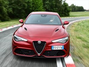Alfa Romeo Giulia 2017 tiene un precio inicial de $37,995 dólares