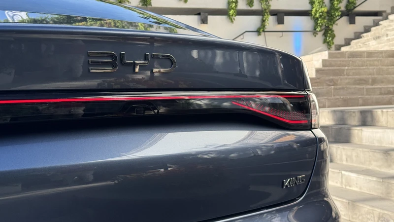 BYD King 2027, primer contacto en México con este super eficiente sedán PHEV