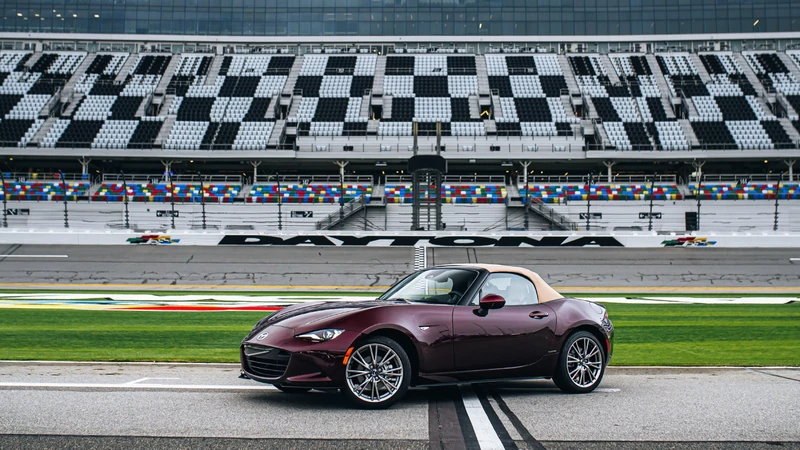 Mazda MX-5 2025 35th Anniversary, celebra a lo grande a su pequeño deportivo