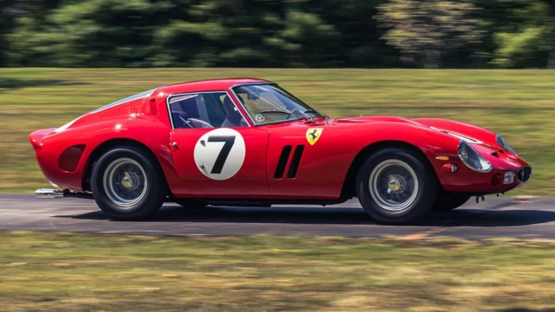 Se subastó un Ferrari 250 GTO de 1962 a un precio récord